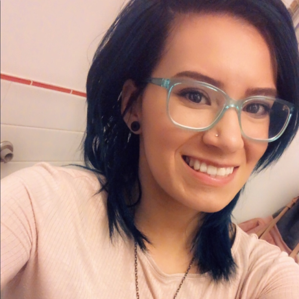 Meet your Posher, Natalie